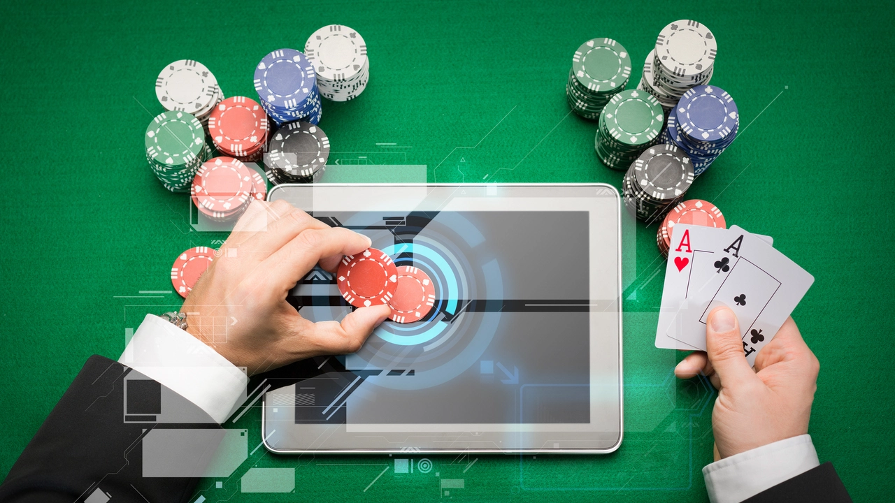 What are the most popular online gambling websites?